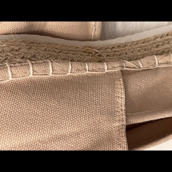 Natural Hipster Slip on Shoe by Shu Shop. Size 7.5 - Picture 3 of 5